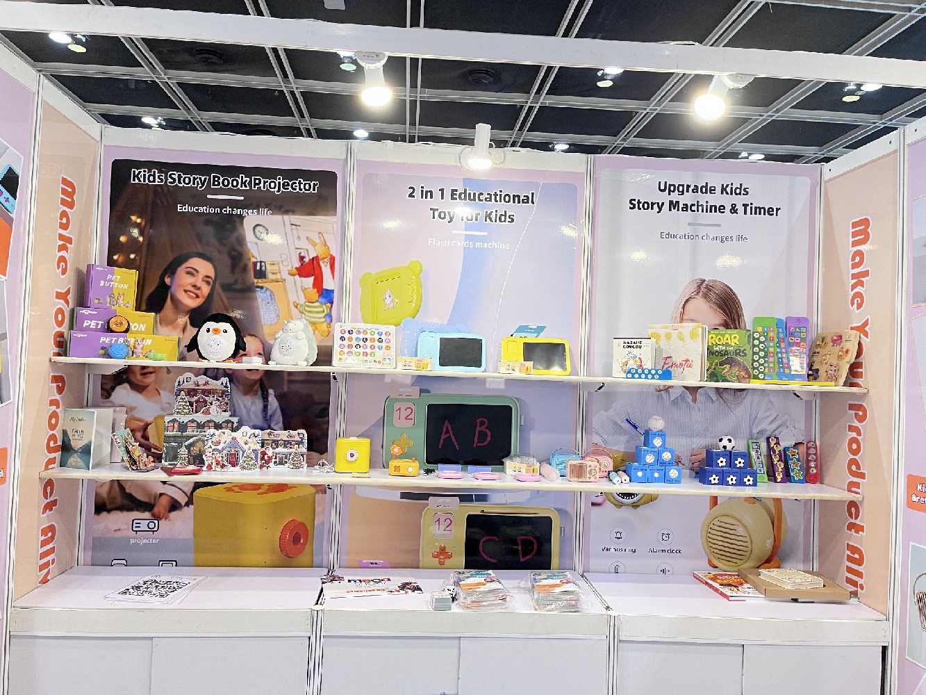 新迪泰亮相日本展会，AI 毛绒与故事机获海外买家关注...